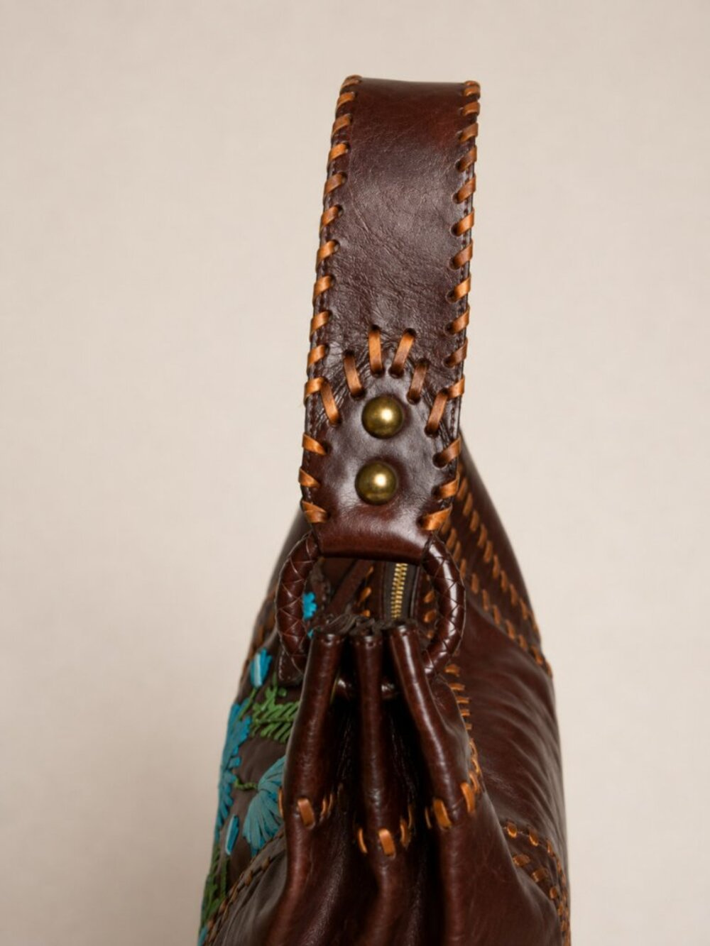 Isabella Fiore Vintage Y2K Floral Applique Whipstitch Leather Hobo Bag - Picture 5 of 11
